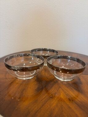 3 Dorothy Thorpe Allegro MCM Fruit Bowls - Excellent Condition